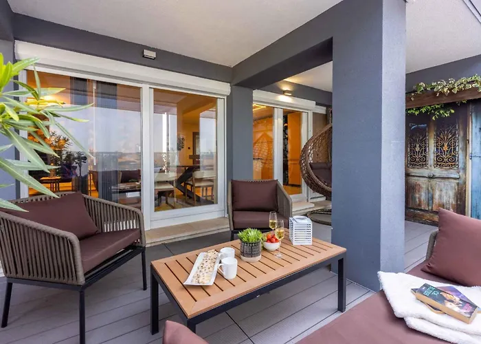 Apartament In 41674